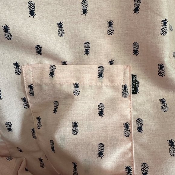 Molokai Surf Co. NWT men’s size XXL pink pineapple print button front shirt - Picture 8 of 11
